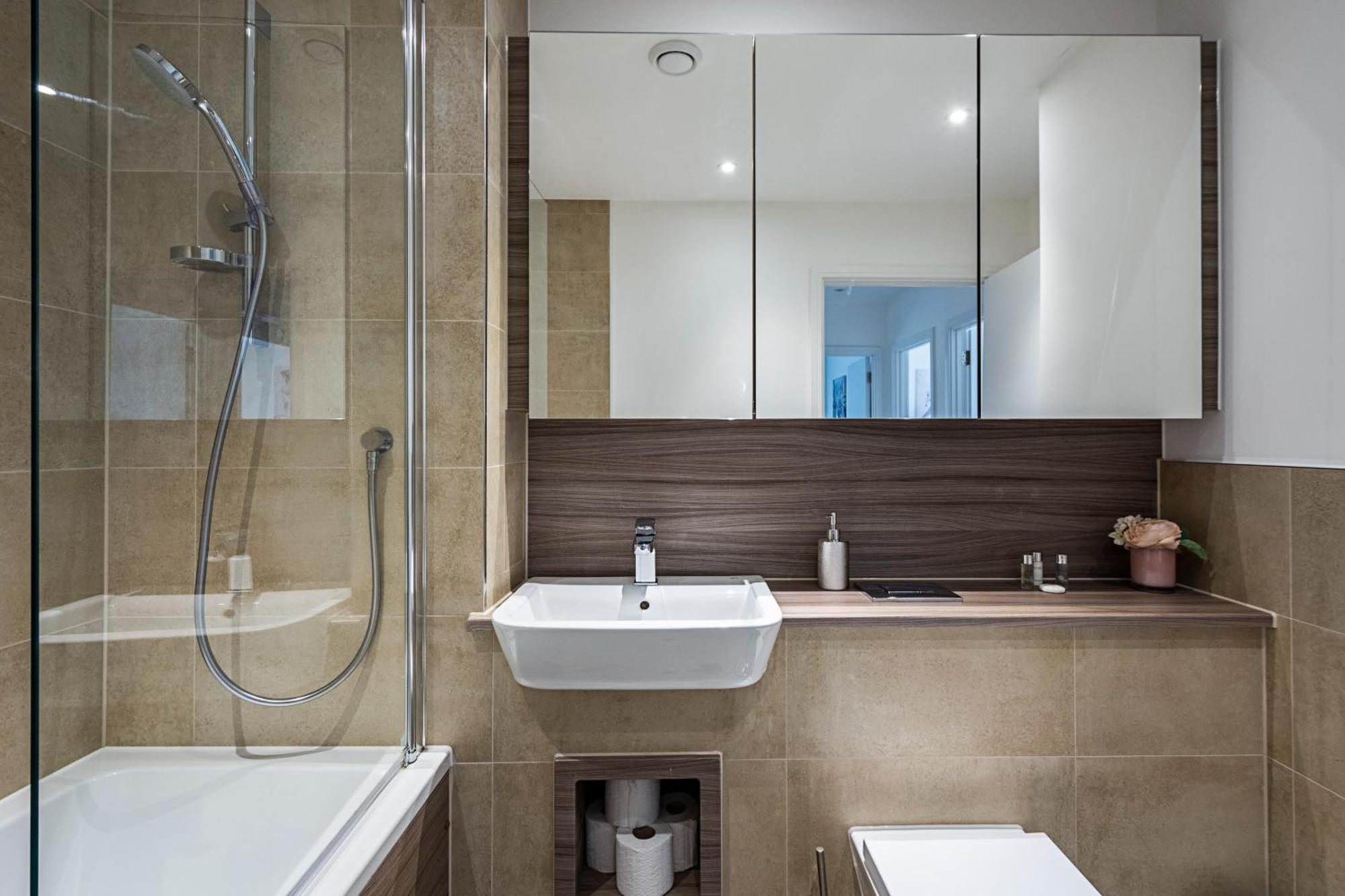 Apartmán Chiswick Park 3 Bed 3 Bath West London - Parking Exteriér fotografie