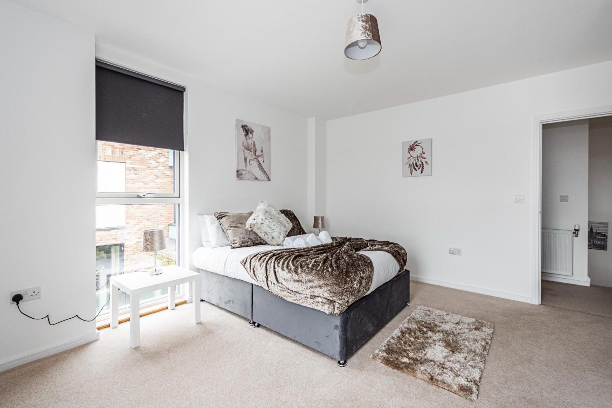 Apartmán Chiswick Park 3 Bed 3 Bath West London - Parking Exteriér fotografie